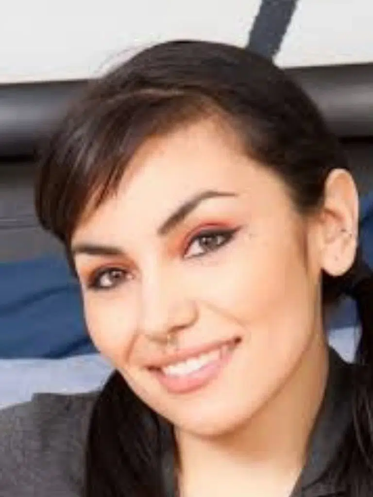 Akira Raine Biography: Wiki, Age, Career, Height, Weight, Husband, Net Worth & More